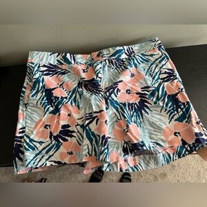 Vintage patterned floral shorts, very high quality material